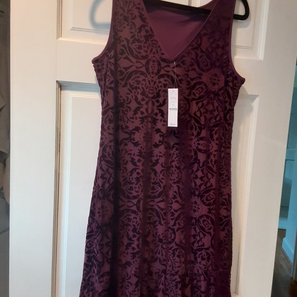 WHBM Plum Velvet Burnout Dress (M) - Picture 3 of 4